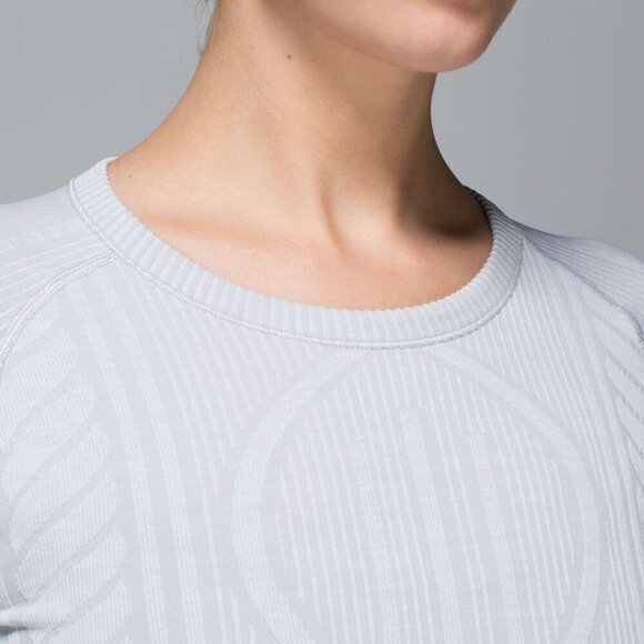 Lululemon Rest Less Pullover- Heathered Silver Spoon- Size 8 - Picture 4 of 14